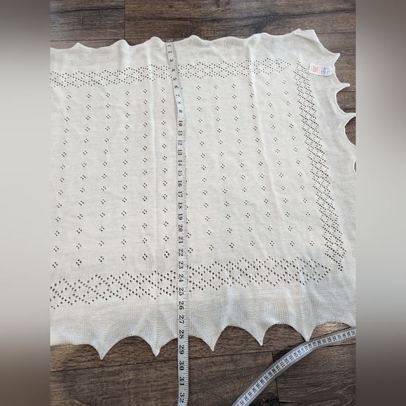 NWOT Off White Knit Baby Blanket Stroller Throw Neutral Boy Girl - Picture 3 of 6